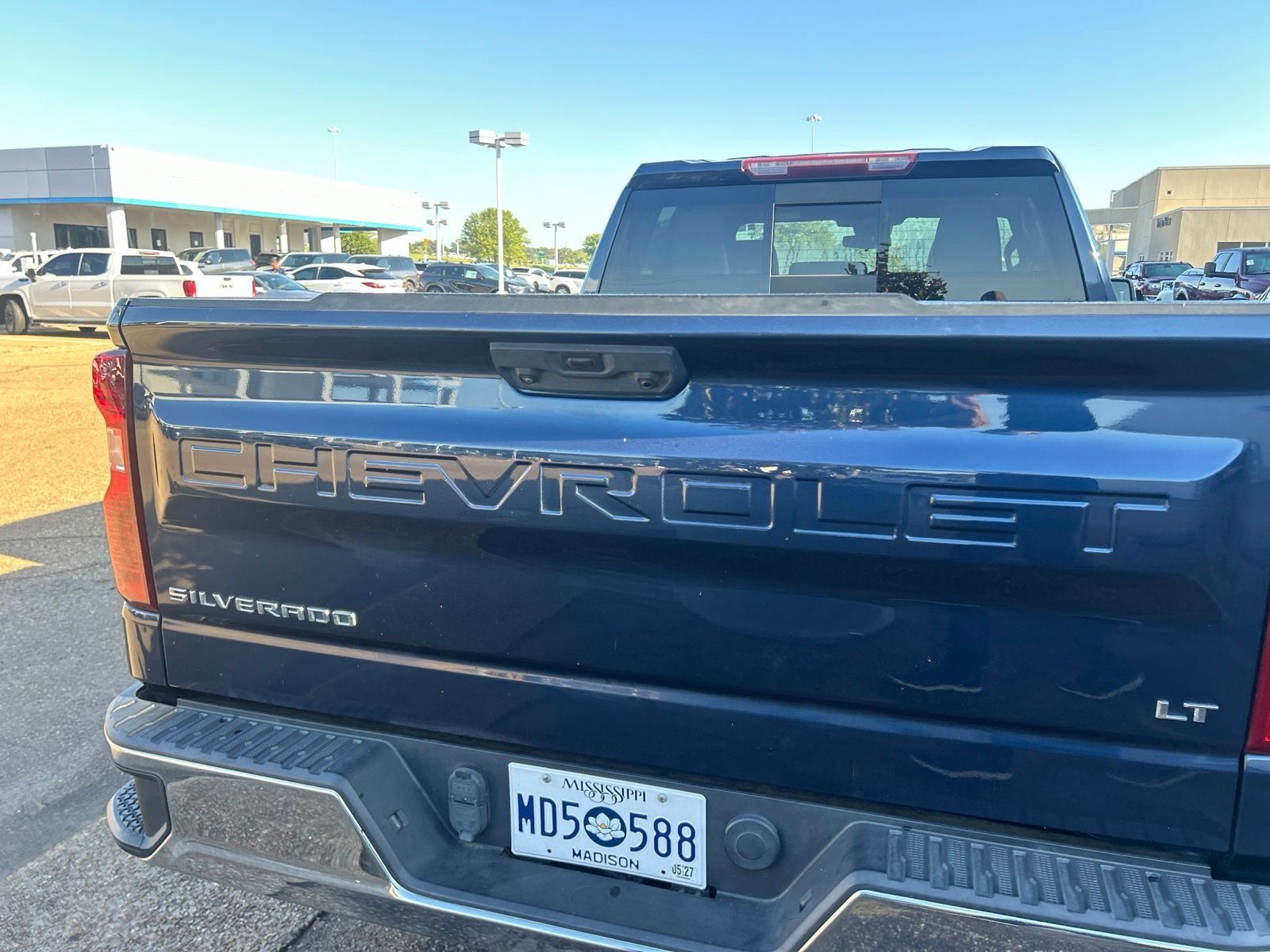 Used 2022 Chevrolet Silverado 1500 LT w/ Convenience Package II AWD/4WD image 23