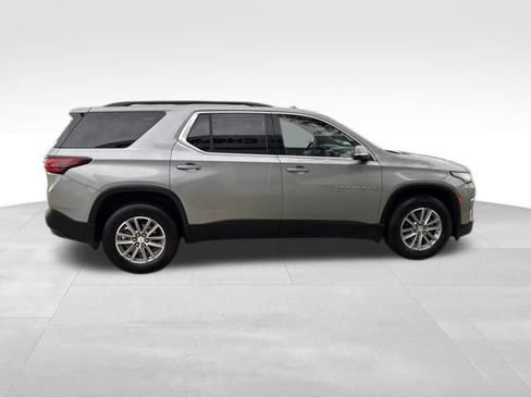 Used 2023 Chevrolet Traverse LT AWD/4WD image 8
