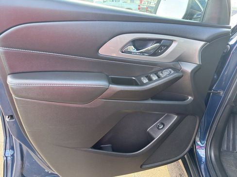Used 2023 Chevrolet Traverse LT w/ LPO, Floor Liner Package image 14