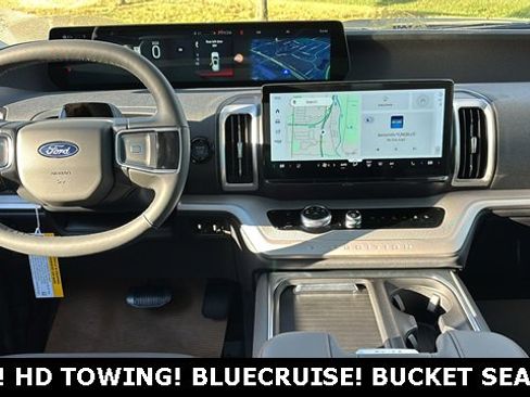 New 2025 Ford Expedition Active image 6