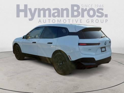 Used 2023 BMW iX xDrive50 image 5