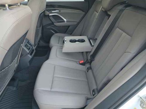New 2025 Audi Q5 Premium image 31