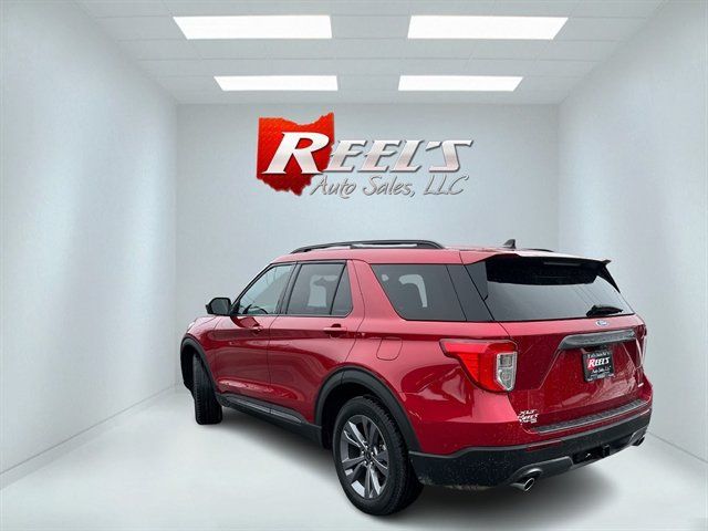 Used 2023 Ford Explorer XLT w/ Equipment Group 202A AWD/4WD image 11