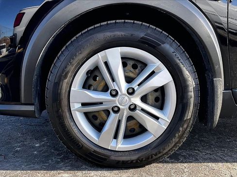 Used 2022 Nissan Kicks S image 8