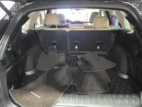 Used 2022 Subaru Outback Limited AWD/4WD image 8