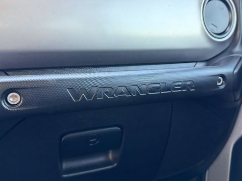 Used 2020 Jeep Wrangler Unlimited Sport S AWD/4WD image 30