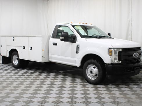 Used 2019 Ford F350 XL w/ Power Equipment Group image 1