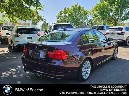 Used 2009 BMW 328i Sedan w/ Premium Pkg RWD image 3