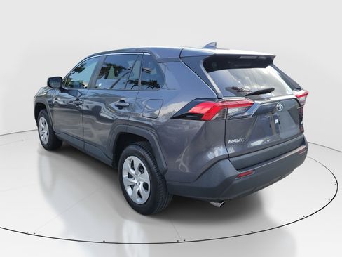 Used 2023 Toyota RAV4 LE FWD image 5