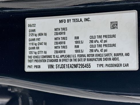 Used 2022 Tesla Model 3 image 12