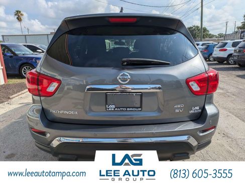 Used 2019 Nissan Pathfinder SV AWD/4WD image 4