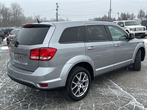Used 2016 Dodge Journey R/T w/ Driver Convenience Group image 4
