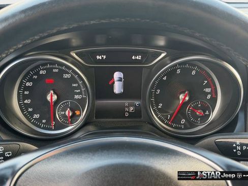 Used 2020 Mercedes-Benz GLA 250 4MATIC w/ Premium Package image 24