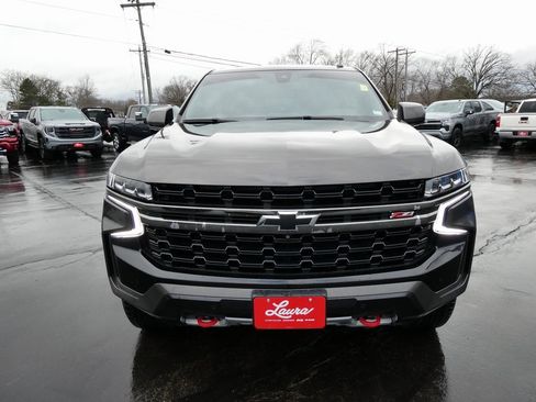 Used 2021 Chevrolet Suburban Z71 w/ Z71 Signature Package image 9