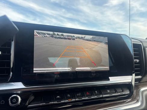 Used 2023 GMC Sierra 1500 Elevation image 21