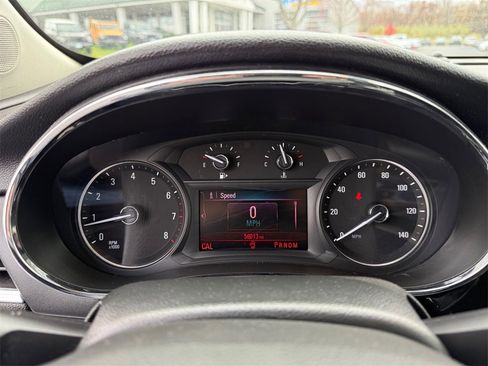 Used 2020 Buick Encore Preferred image 24
