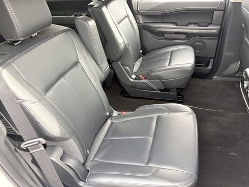 Used 2023 Ford Expedition XLT RWD image 23