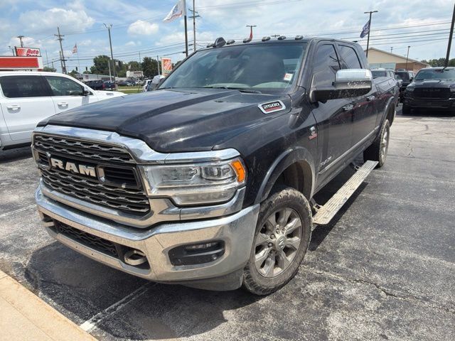 Used 2022 RAM 2500 Limited AWD/4WD image 2
