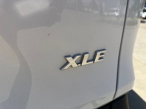 Used 2023 Toyota RAV4 XLE FWD image 11