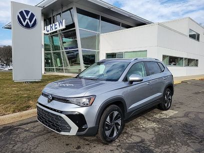 New 2026 Volkswagen Taos SE