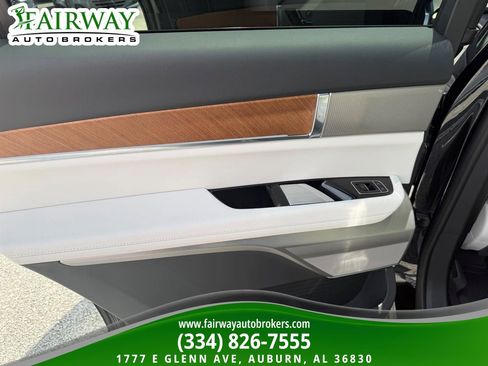 Used 2026 Cadillac Vistiq Sport w/ LPO, Floor Liner Package AWD/4WD image 19