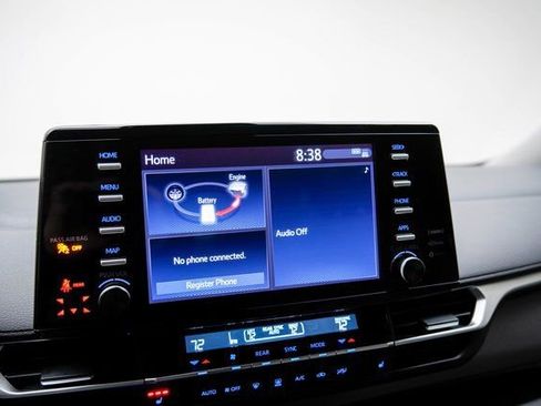 Used 2023 Toyota Sienna XLE image 21