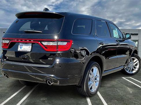 Certified 2025 Dodge Durango GT image 11