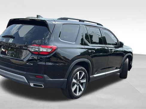 Used 2025 Honda Pilot Elite image 7