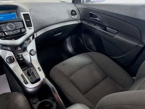 Used 2012 Chevrolet Cruze LT image 22