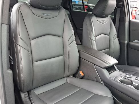 Certified 2025 Cadillac XT4 Premium Luxury image 19