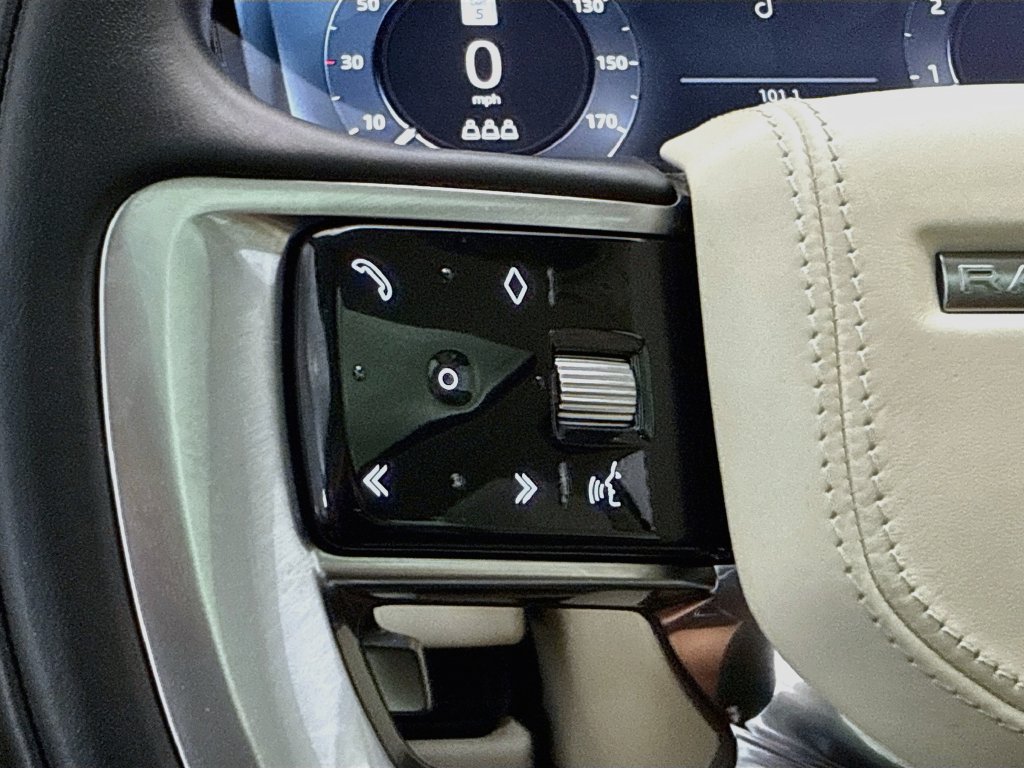 Used 2023 Land Rover Range Rover SE AWD/4WD image 11