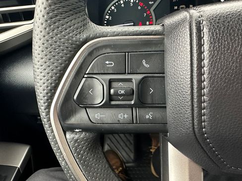 Used 2025 Toyota Tundra SR5 AWD/4WD image 19