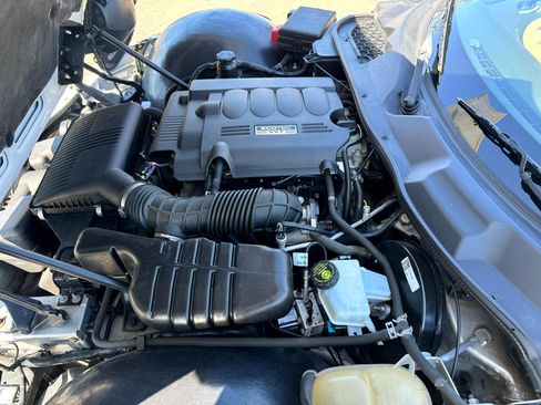 Used 2009 Pontiac Solstice Convertible w/ Premium Package image 18