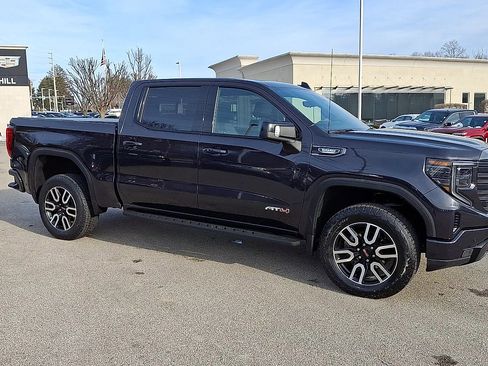 Certified 2022 GMC Sierra 1500 AT4 w/ AT4 Premium Package image 2