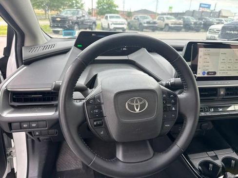 Used 2024 Toyota Prius LE FWD image 16