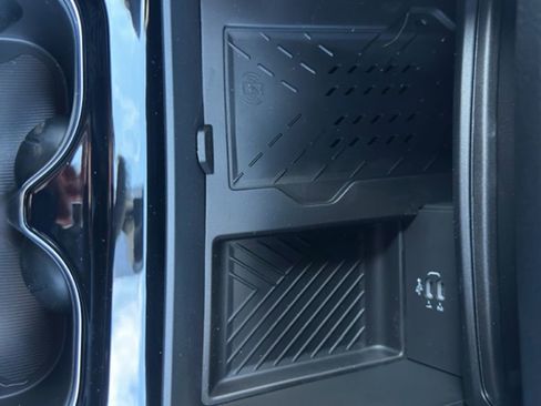 New 2026 Chrysler Pacifica Limited image 21