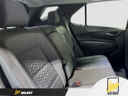 Used 2023 Chevrolet Equinox LT FWD image 27