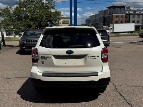 Used 2015 Subaru Forester 2.5i Limited AWD/4WD image 5