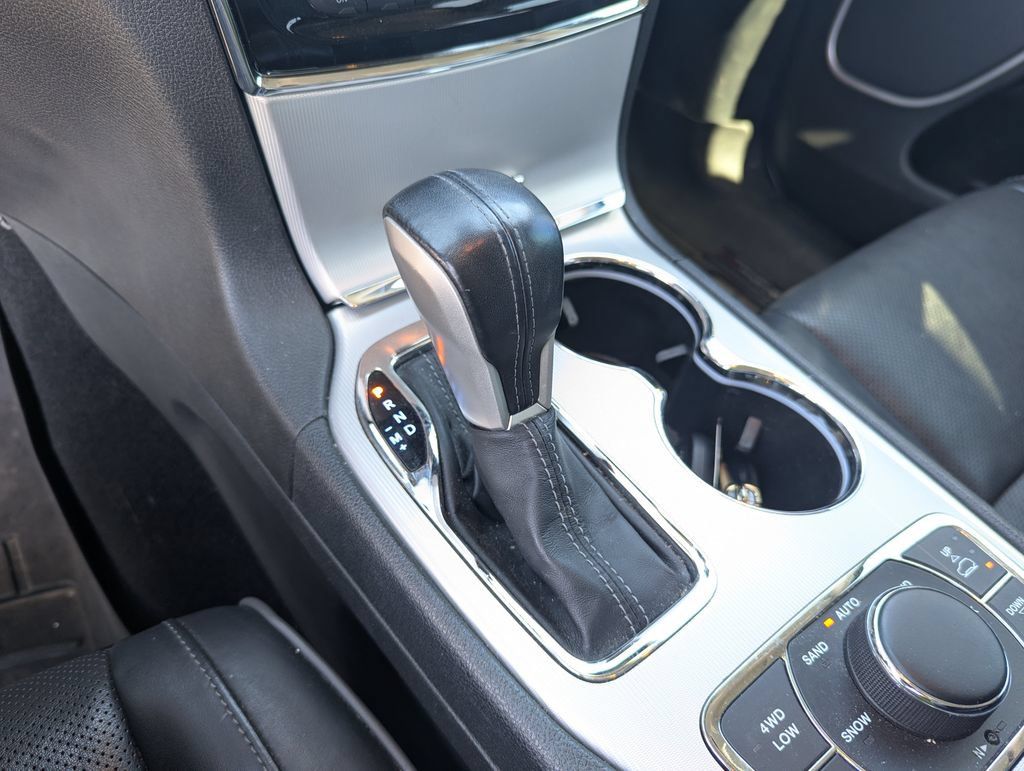 Used 2020 Jeep Grand Cherokee Summit AWD/4WD image 20