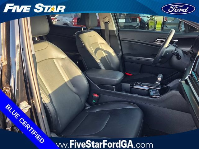 Used 2025 Kia Sportage EX FWD image 16
