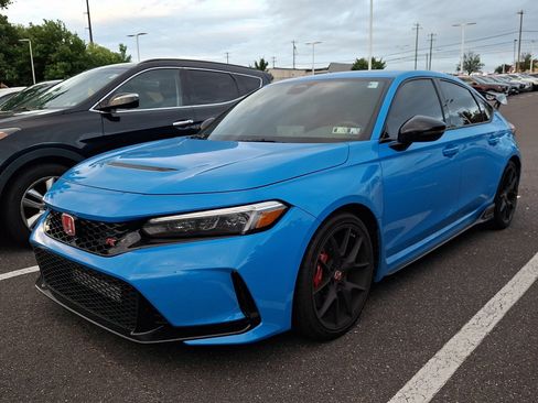 Certified 2025 Honda Civic Type R image 2