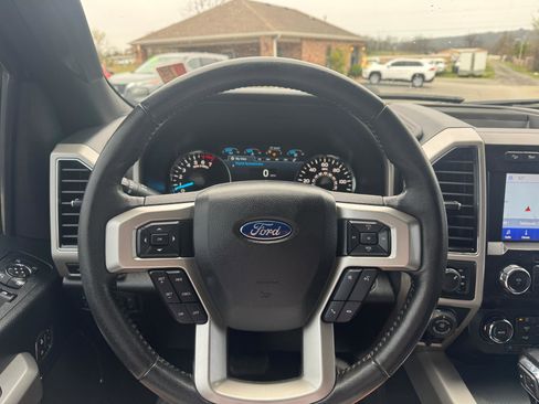 Used 2020 Ford F150 Lariat image 14
