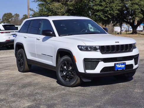 New 2026 Jeep Grand Cherokee Altitude AWD/4WD image 2