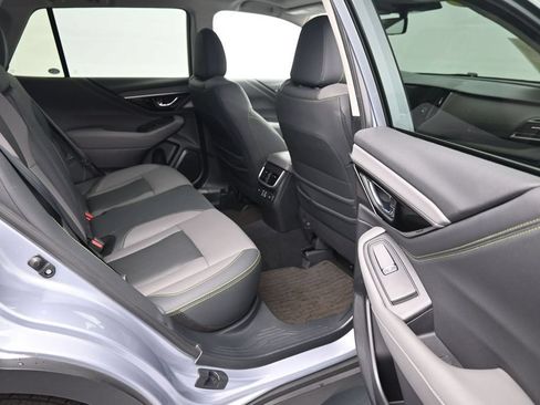 Used 2024 Subaru Outback Onyx Edition XT w/ Popular Package #2 AWD/4WD image 12