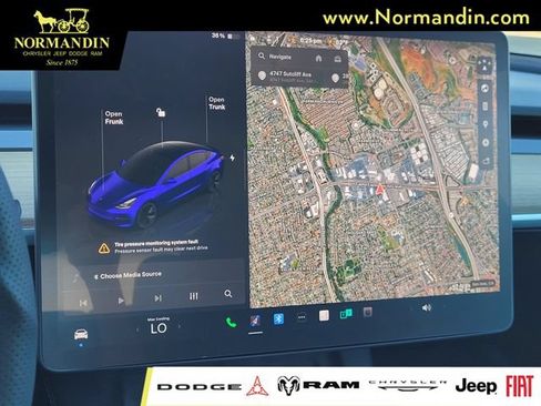 Used 2023 Tesla Model 3 Standard Range RWD image 9
