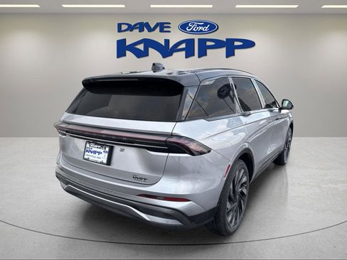 New 2026 Lincoln Nautilus Reserve image 8