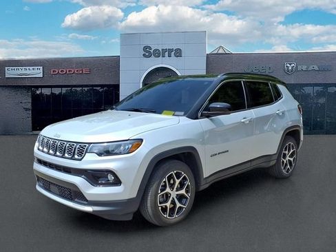 Used 2024 Jeep Compass Limited AWD/4WD image 3