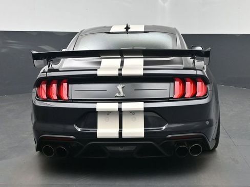 Used 2022 Ford Mustang Shelby GT500 w/ Carbon Fiber Track Pack RWD image 27
