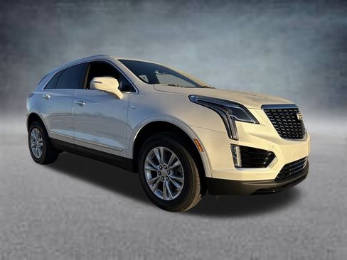 New 2026 Cadillac XT5 Luxury w/ LPO, Floor Liner Package image 11