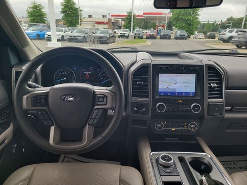Used 2021 Ford Expedition XLT RWD image 24